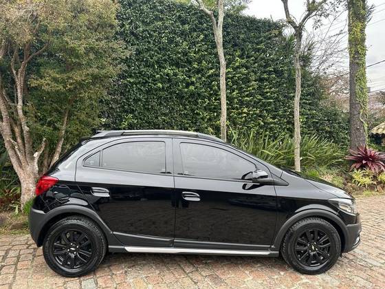 CHEVROLET ONIX 1.4 MPFI ACTIV 8V FLEX 4P AUTOMÁTICO